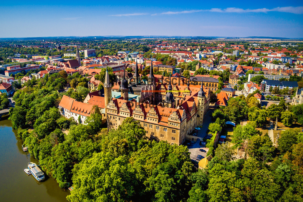 Schloss Merseburg in Sachsen-Anhalt an der Saale-0019 | Die schönsten Luftbilder von Sachen-Anhalt & Mitteldeutschland als Bilddatenbank zur kommerziellen Nutzung. Nutzen Sie unsere Erfahrung seit 2005 in der Luftbildfotografie. - Realisiert mit Pictrs.com