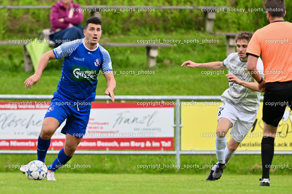 ASKÖ Köttmannsdorf vs. SV Dellach Gail | #11 Saso Kovacevic Dellach Gail, #8 Daniel Perkonig Köttmannsdorf, ASKÖ Köttmannsdorf vs. SV Dellach Gail, ASKÖ Köttmannsdorf vs. SV Dellach Gail am 15.05.2024 in Köttmannsdorf (Sportplatz Köttmannsdorf), Austria, (Photo by Bernd Stefan)