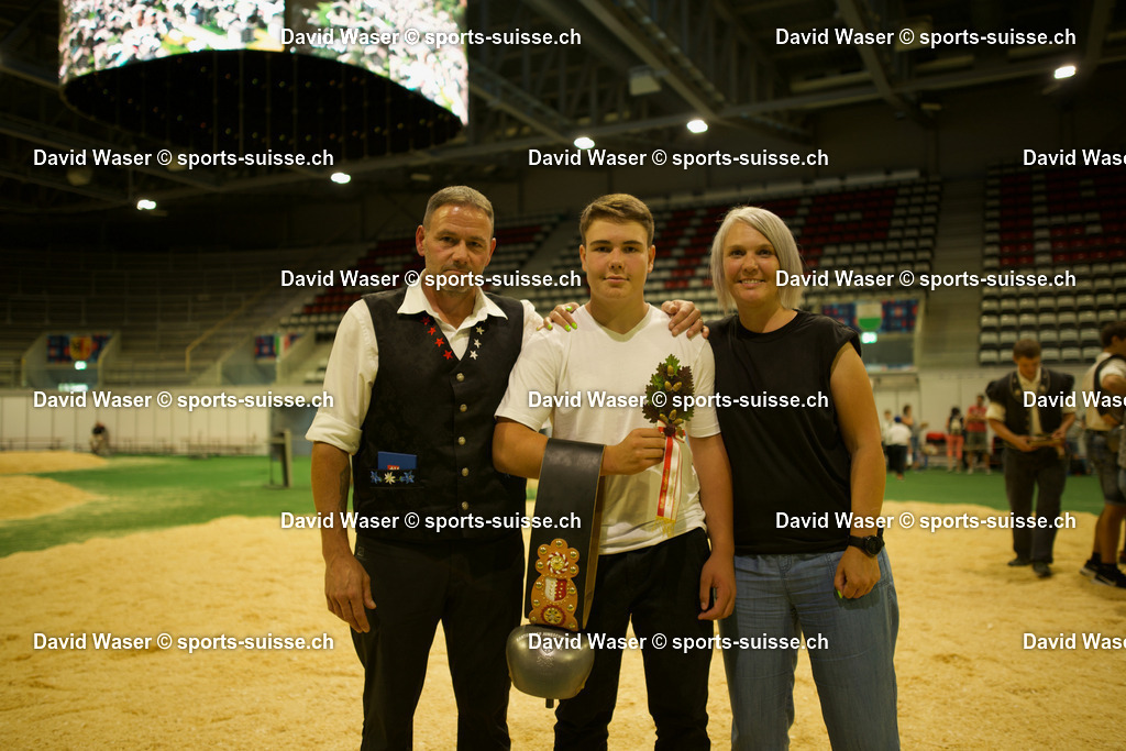WDAV8848 | sports-suisse.ch - Realisiert mit Pictrs.com