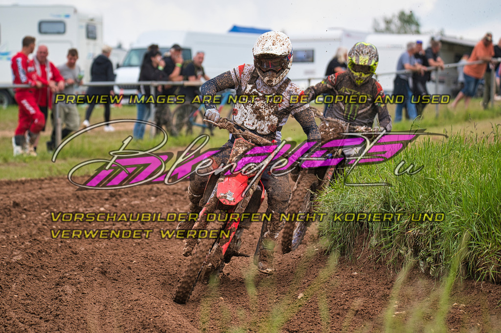 DSC_6074_54 | Sportfotografie: Die extreme Seite der Fotografie
Ich Fotografiere Hauptsächlich im Sportbereich Motorcross im DAMCV Verband.
Dirtbike - MX - Motorcross - DAMCV - MXCup - Euskirchen - Köln - Bonn - Venlo - Overloon - MSC Wisskirchen - MCC Weilerswist 