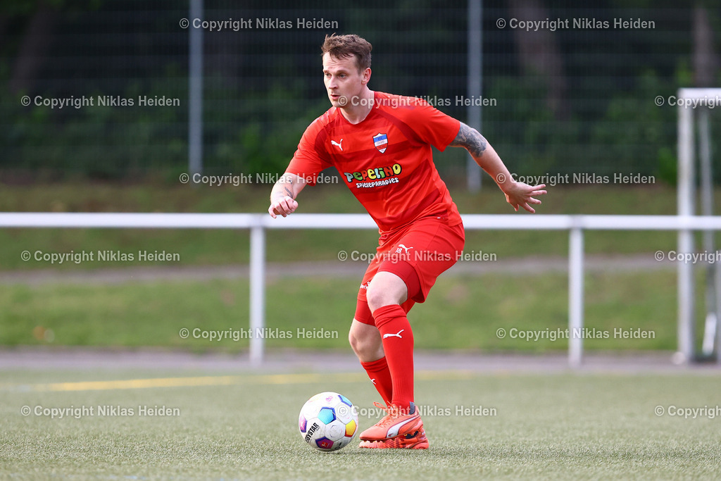NH_TuSRotenhof_InterTürksporKiel_Testspiel_27062025 | #18 Andre Volkers (Inter Türkspor Kiel)Fußball I Herren I Freundschaftsspiel I Saison 2025-2026  I TuS Rothenhof - Inter Türkspor Kiel I 27.06.2025 I B-Platz Rotenhof - Realisiert mit Pictrs.com