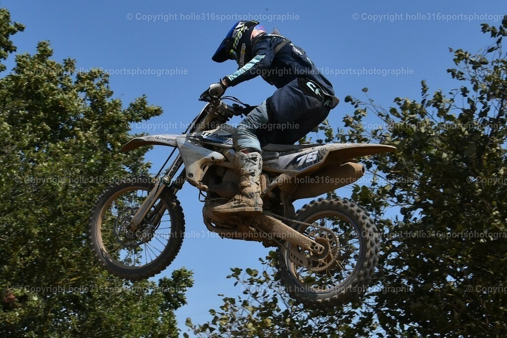 DSC_0187 (2) | Sportfotografie , Motorsport, Motoross, Reitsport, Mointainbike, Enduro,
Landschaft , Outdoor, Eventfotografie, Landschaft, Bilder online bestellen - Realisiert mit Pictrs.com