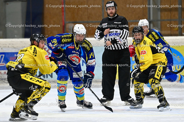 EC Liwodruck Hornets Spittal vs. EHC Althofen 5.11.2022 | #22 Thaler Tim, #94 Zemasch Marcel, SAMROCK Markus Referee,  #24 Brunner Noel