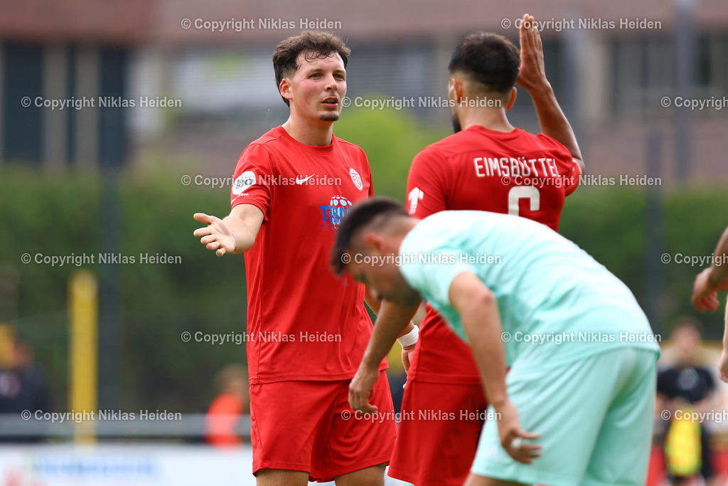 NH_EimsbüttelerTV_TSBPinneberg_Testspiel_13072025 | #23 Jasper Hölscher (Eimsbütteler TV) bejubelt seinen Treffer zum 3:1.Fußball I Herren I Testspiel I Saison 2025-2026  I Eimsbütteler TV - TBS Pinneberg I 13.07.2025 I Sportplatz Bundesstraße - Realisiert mit Pictrs.com
