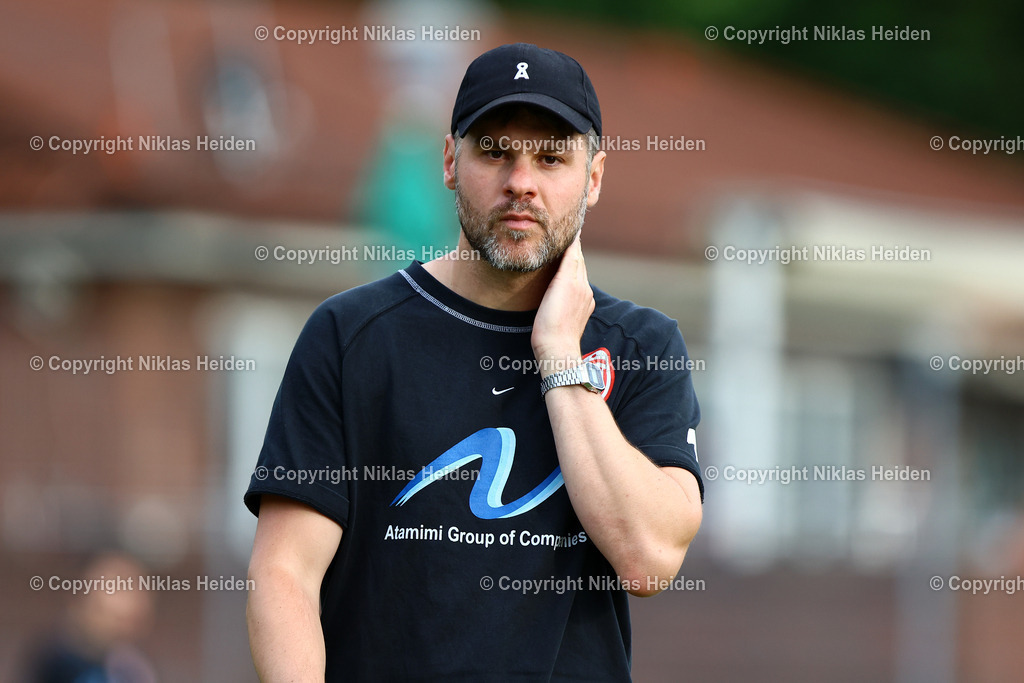 NH_USCPaloma_EimsbüttelerTV_Testspiel_11072025 |  Martin Stawowski (Co-Trainer, Eimsbütteler TV)Fußball I Herren I Testspiel I Saison 2025-2026  I USC Paloma - Eimsbütteler TV I 11.07.2025 I Jonny-Rehbein-Sportplatz - Realisiert mit Pictrs.com