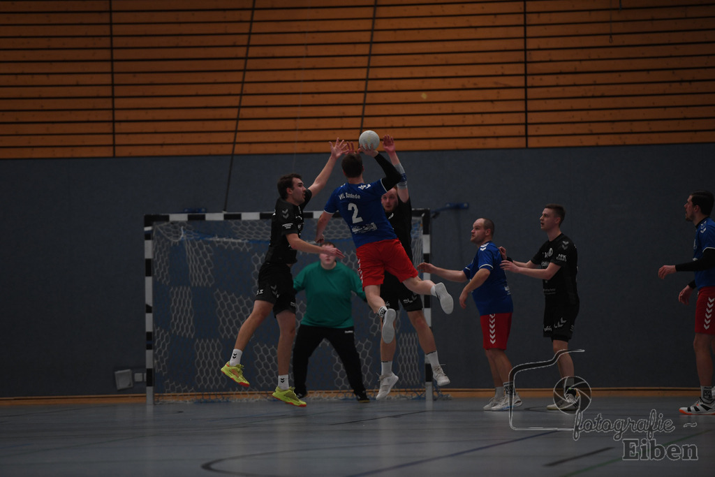 VFL Rastede-Elsflether TB 2 | VFL Rastede (blau)-Elsflether TB 2 (schwarz) am 06.04.2024 in Rastede (Sporthalle Feldbreite), Deutschland, Photo: Philip Eiben 2024 - Realisiert mit Pictrs.com