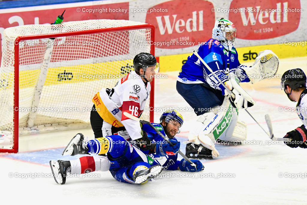 EC IDM Wärmepumpen VSV vs. Pioneers Vorarlberg 11.10.2024 | #46 Maier Oskar PIONEERS VORARLBERG, #96 HOLWAY Patrick EC VSV, #1 LAMOUREUX Jean Philippe EC VSV, EC IDM Wärmepumpen VSV vs. Pioneers Vorarlberg 11.10.2024, EC IDM Wärmepumpen VSV vs. Pioneers Vorarlberg am 11.10.2024 in Villach (Stadthalle Villach), Austria, (Photo by Bernd Stefan)