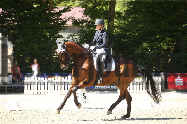 Ichenheim_2022_Dressur_Kl.S_Valerie Altmann_Picoletta (6) | Alle Fotos der Reiterjournal Fotografin Doris Matthaes im Reiterjournal Online-Fotoshop. - Realizzato con Pictrs.com