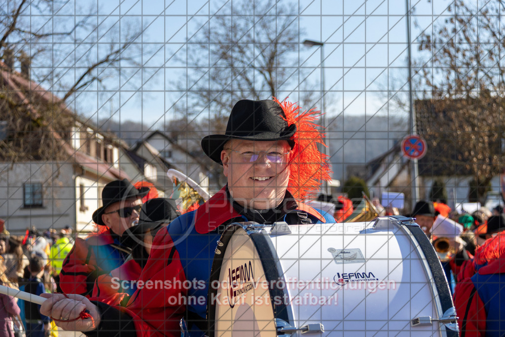 20250302_141118_0206 | #,Donzdorfer Fasnetsumzug, Kulturring Donzdorf, Donzdorfer Fasnet, Kampagne 2025, Friedhofstraße, 73072 Donzdorf, 02.03.2025 - 14:00 Uhr,Foto: PhotoPeet-Eventfotografie/Peter Harich