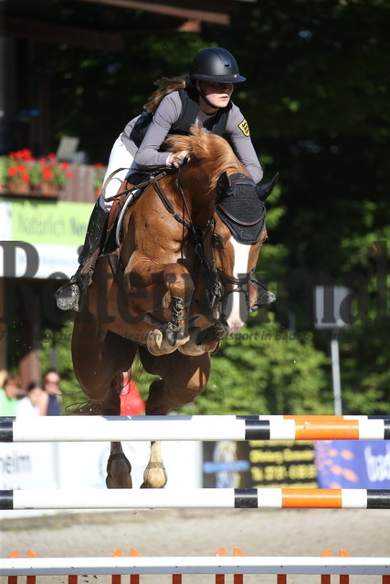 Ichenheim_2022_Junge Reiter_1.WP_Annika Betz_Mr. Fuchs (2) | Alle Fotos der Reiterjournal Fotografin Doris Matthaes im Reiterjournal Online-Fotoshop. - Realizzato con Pictrs.com