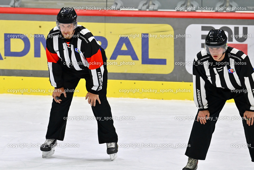 EC KAC Future Team vs. Steel Wings Linz 17.11.2022 | MEIXNER Sebastian, BAJT Miha, Referees