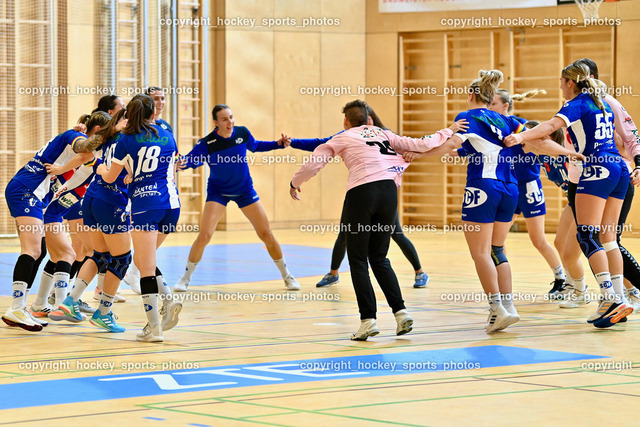 SC Ferlach vs. SSV Dornbirn 17.9.2022 | Jubel SC Ferlach Damen Mannschaft