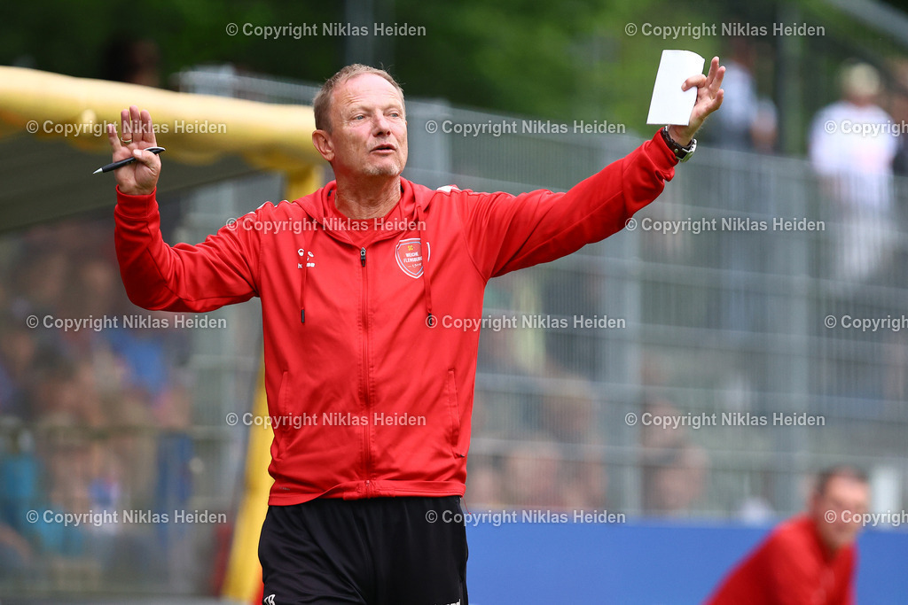 NH_SCWeicheFlensburg08_HolsteinKiel_Testspiel_28062025 | Torsten Fröhling (Trainer, SC Weiche Flensburg 08)Fußball I Herren I Freundschaftsspiel I Saison 2025-2026  I SC Weiche Flensburg 08 - Holstein Kiel I 28.06.2025 I Manfred-Werner-Stadion - Realisiert mit Pictrs.com