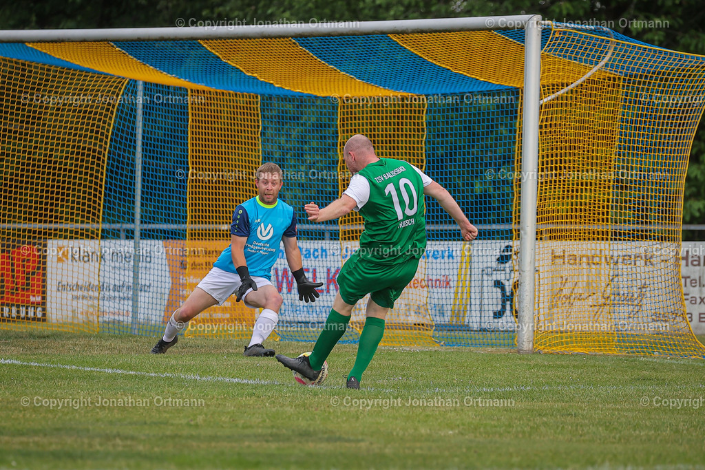 BQ3I2938 | 09.06.2023; Relegation zur Kreisliga B Dillenburg; Rasenplatz Hirzenhain; SSV Hirzenhain - TSV Ballersbach II; Ergebnis: 1:3 (1:2)