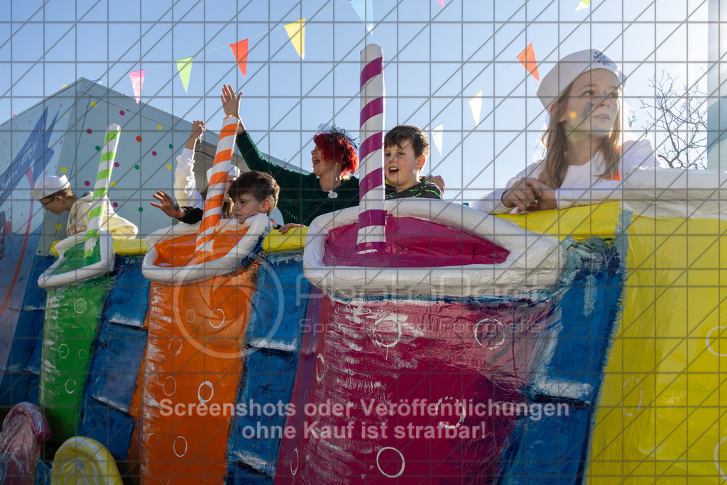 20250302_143825_0953 | #,Donzdorfer Fasnetsumzug, Kulturring Donzdorf, Donzdorfer Fasnet, Kampagne 2025, Friedhofstraße, 73072 Donzdorf, 02.03.2025 - 14:00 Uhr,Foto: PhotoPeet-Eventfotografie/Peter Harich