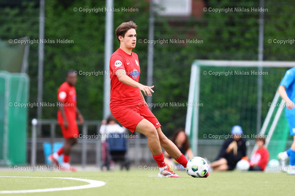 NH_USCPaloma_EimsbüttelerTV_Testspiel_11072025 | #20 Tom Leon Politz (Eimsbütteler TV)Fußball I Herren I Testspiel I Saison 2025-2026  I USC Paloma - Eimsbütteler TV I 11.07.2025 I Jonny-Rehbein-Sportplatz - Realisiert mit Pictrs.com