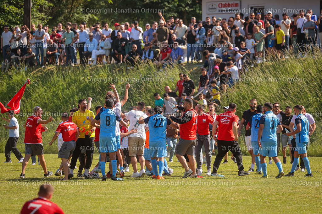 BQ3I3676 | 04.06.2023; Kreisliga B Biedenkopf; Rasenplatz Wolfgruben; Vatanspor Dautphe - FSV Sterzhausen; Ergebnis 2:0 (0:0)