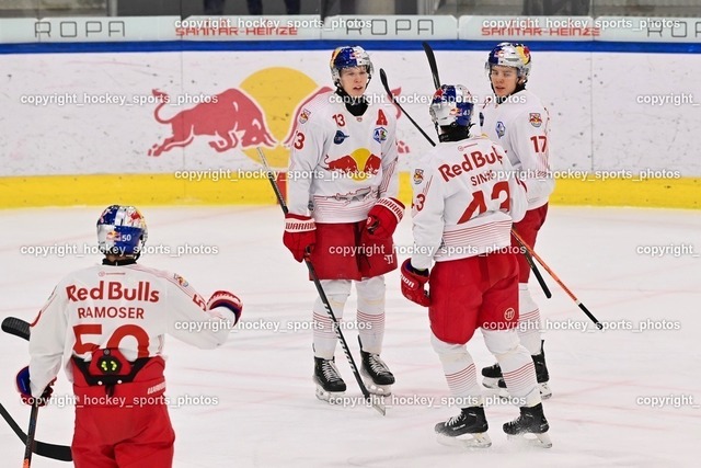 RED BULL Eishockey Akademie vs. EK Zeller Eisbären 25.1.2024 | Jubel Red Bull Juniors Mannschaft, #50 Ramoser Julius, #43 Sinn Phillip Jakob, #17 Assavolyuk Daniel, #13 Schreiner Vadim