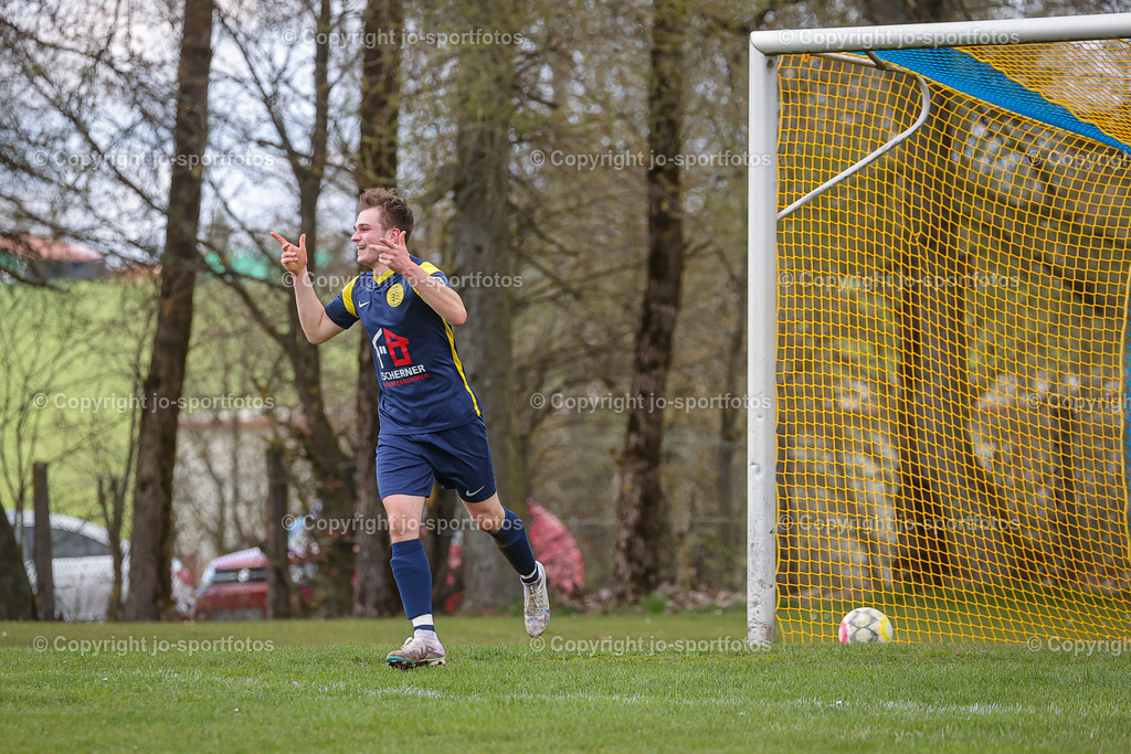 BQ3I3589 | 23.04.2023; Kreisliga C Dillenburg; Rasenplatz Hirzenhain; SSV Hirzenhain - SSG Breitscheid II; Ergebnis: 5:0 (3:0)