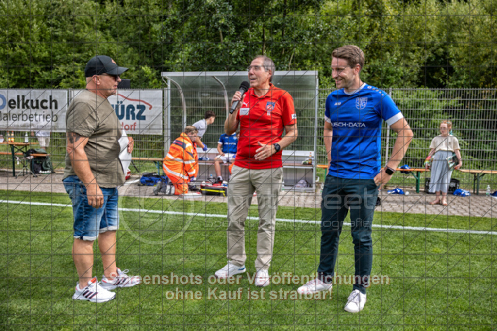 20250706_162620_1585-Bearbeitet | #,TSG Salach (blau) vs. 1.FC Heidenheim (rot), Fußball, Freundschaftsspiel - WfV, Saison 2025/2026, Rasensportplatz, Staufenecker Str. 41, 73084 Salach, 06.07.2025 - 15:30 Uhr,Foto: PhotoPeet-Sportfotografie/Peter Harich