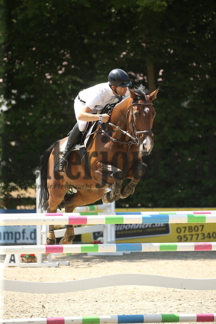 Ichenheim_2022_Springen_Kl.S_m.Siegerrunde_Tobias Müller_Lantana 113 (1) | Alle Fotos der Reiterjournal Fotografin Doris Matthaes im Reiterjournal Online-Fotoshop. - Realized with Pictrs.com